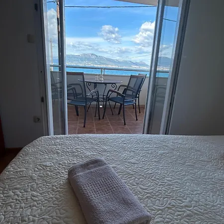 Appartamento Beachfront Family Escape, Ciovo Traù