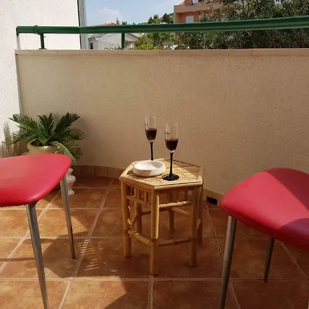 Beachfront Family Escape, Ciovo Apartment Trogir