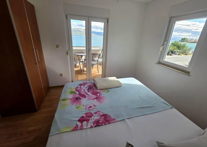 Apartman Beachfront Family Escape, Ciovo Trogir