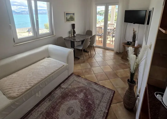Beachfront Family Escape, Ciovo Lejlighed Trogir