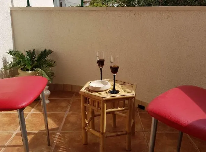 Beachfront Family Escape, Ciovo Lejlighed Trogir